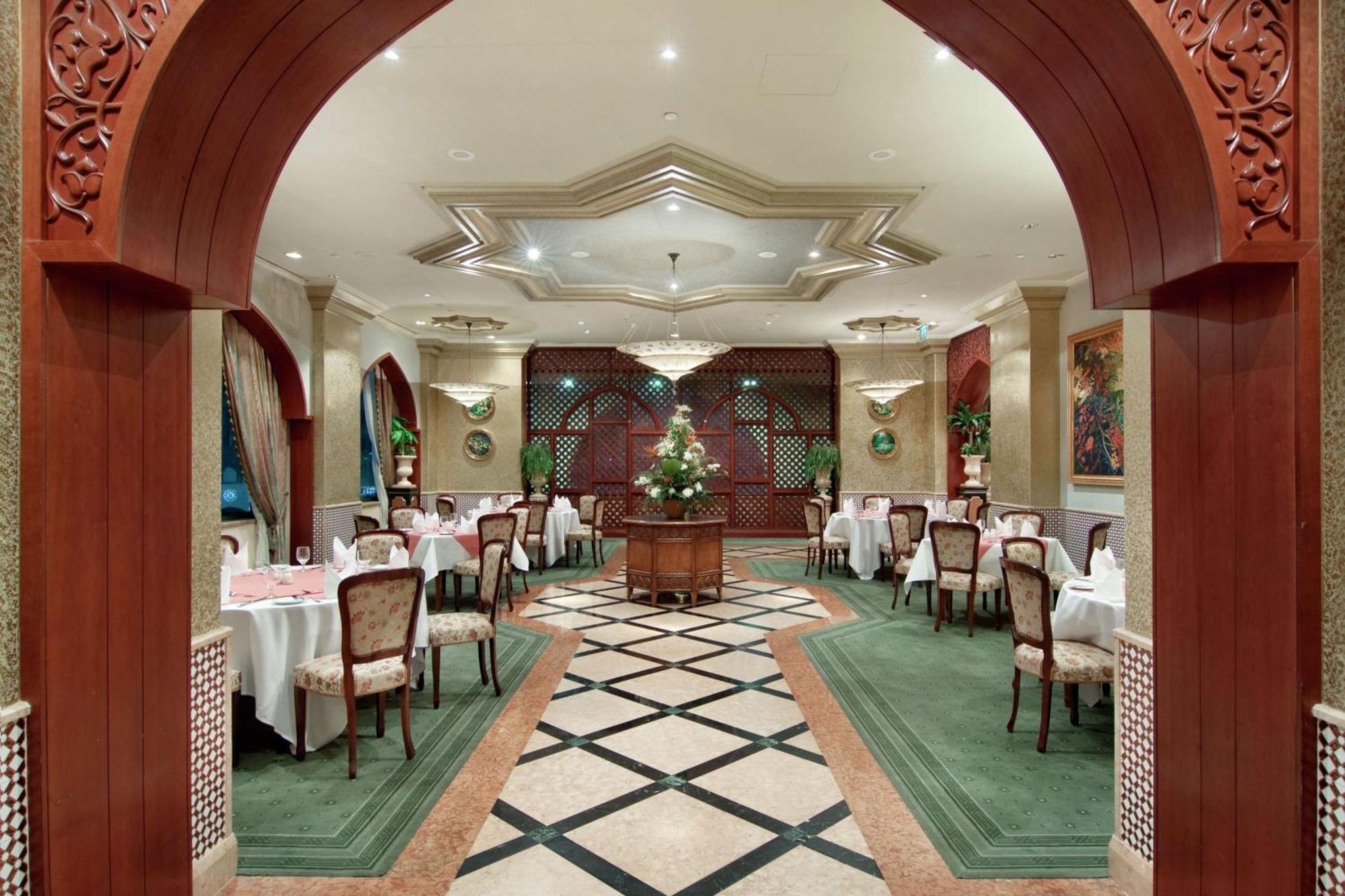 Madinah Hilton Hotel Медина Экстерьер фото